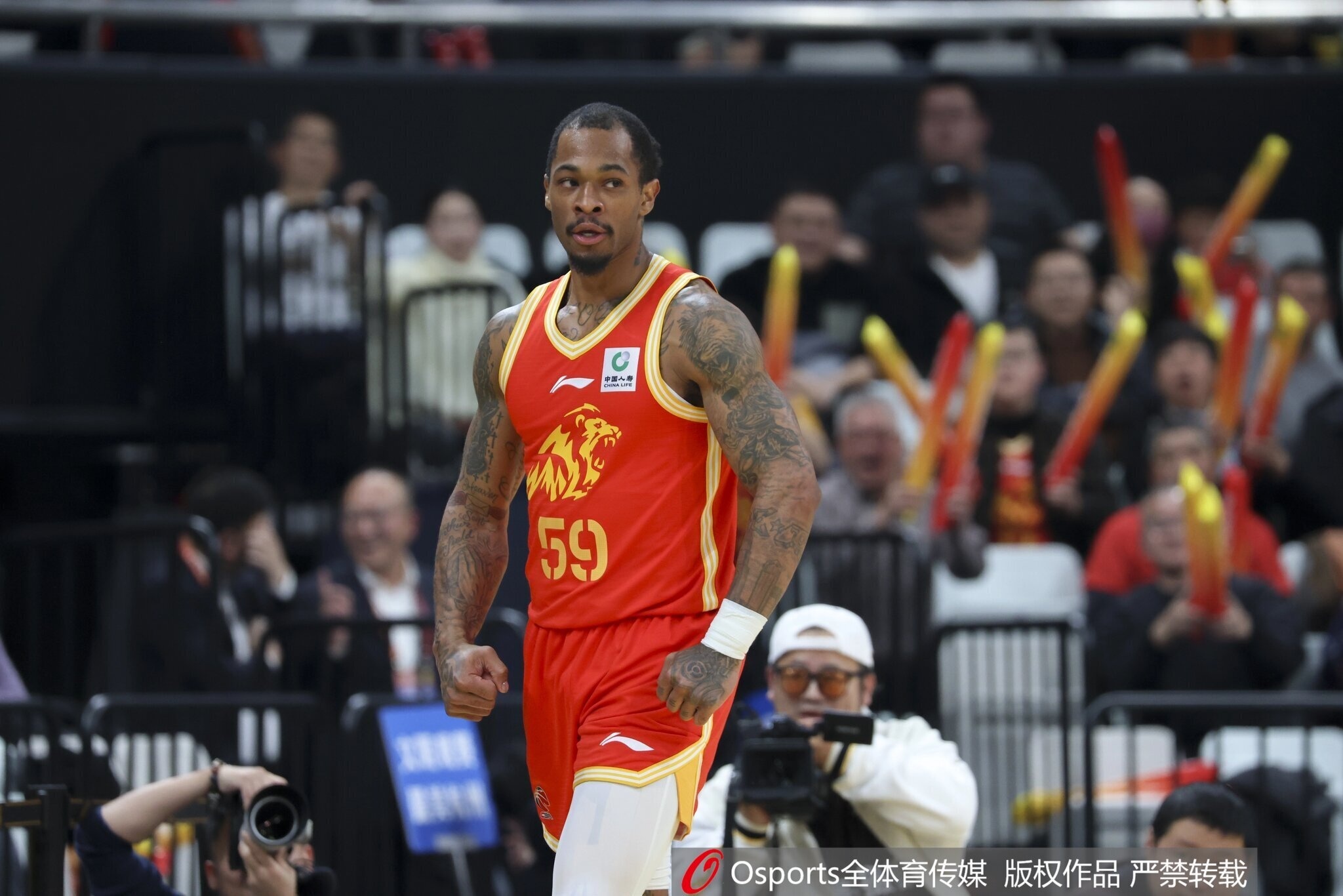 星空体育-差距不小！半场广厦罚球17中15 宁波全队5罚2中